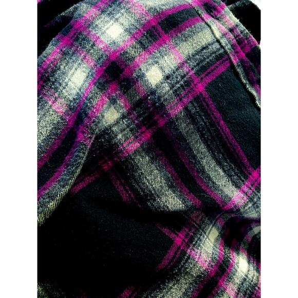 Soft Surroundings Magenta Black Plaid Button Elbow Patch Embroidered Back M - Picture 2 of 11